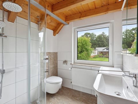 in Krimderode mit Grill, Whirlpool und Terrasse