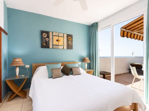 Appartement in Palm-Mar mit Großer Terrasse und Meerblick