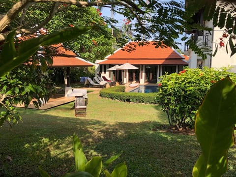 Villa Plumeria mit Privatpool, Garten,Strandzugang