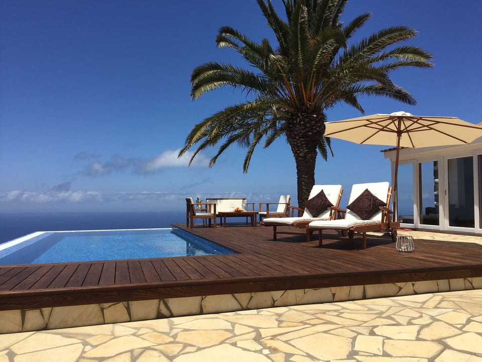 Villa de vacances romantique avec piscine à débordement et vue panoramique sur la mer - Puntagorda