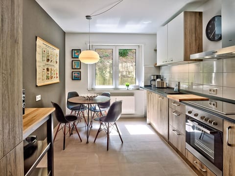 Gemütliche Ferienwohnung in Alt-Saarbrücken mit Terrasse