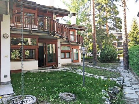 Lo Scoiattolo' Wohnung mit privatem Garten