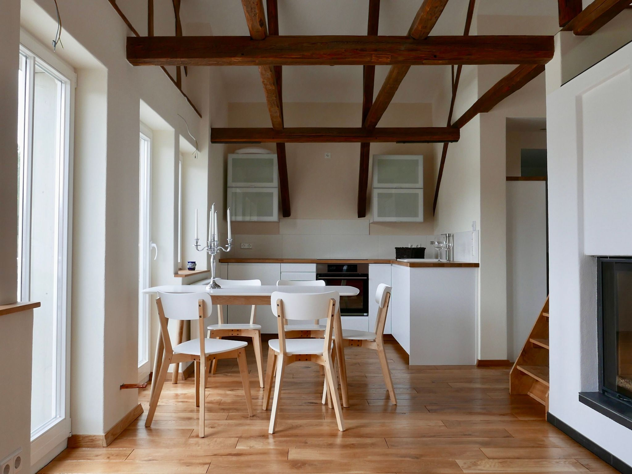 auf 2 Etagen mit Kamin