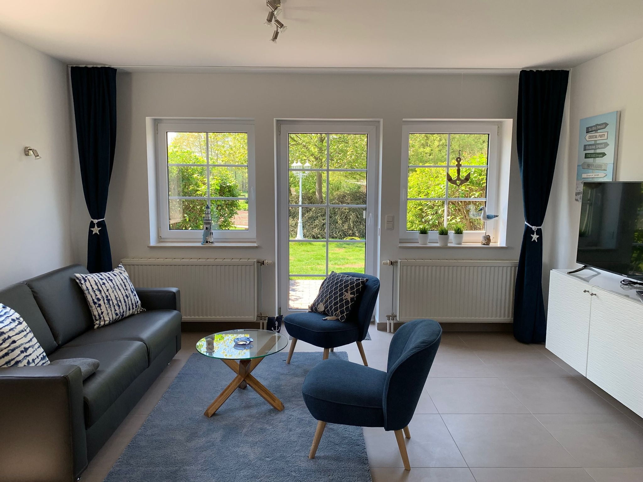 Moderne 2-Zimmer Ferienwohnung mitten in der Natur