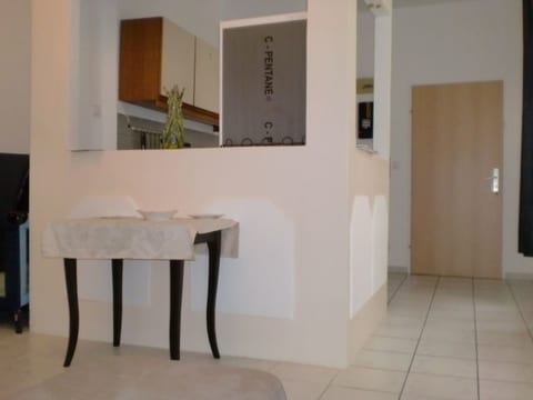 Charmante Wohnung in Fünfhaus mit Garten