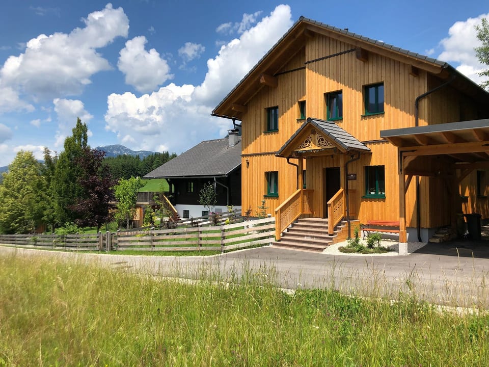 Charmante Ferienwohnung in Bad Aussee mit Grill und Garten und Bergblick - Bad Aussee