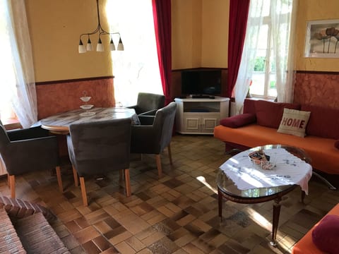 für vier Personen im Erdgeschoss