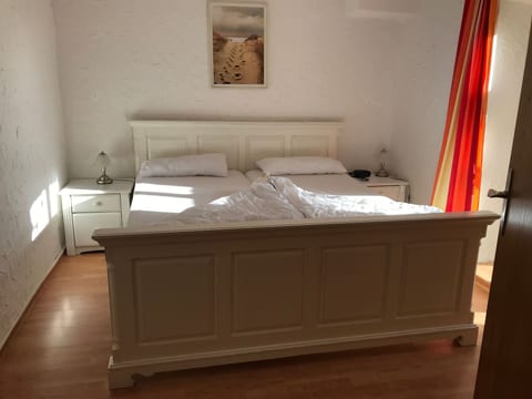 für vier Personen im Erdgeschoss
