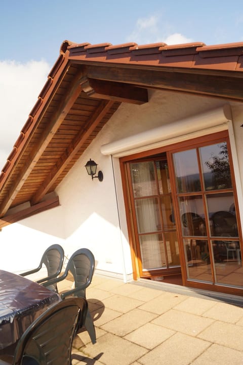 mit großer Dachterrasse