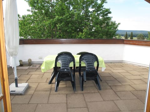 mit großer Dachterrasse