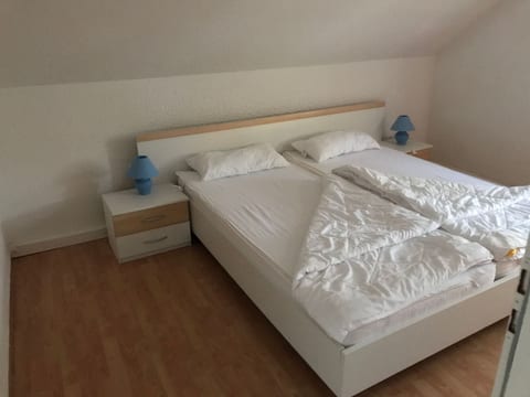 Große Wohnung in Nesse mit Terrasse und Garten