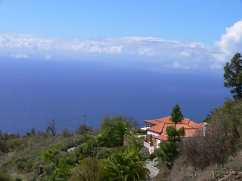 Anspruchsvolle Ferienvilla mit Panoramablick