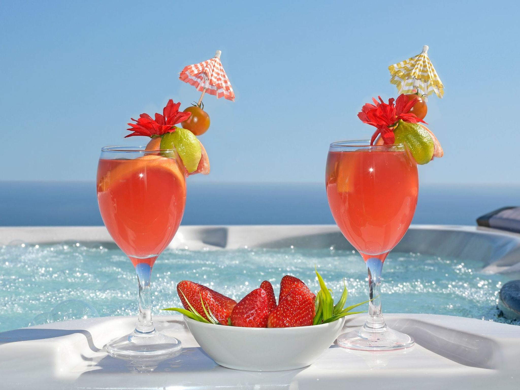 Penthouse, Jacuzzi, Meerblick, BBQ,wifi, AC