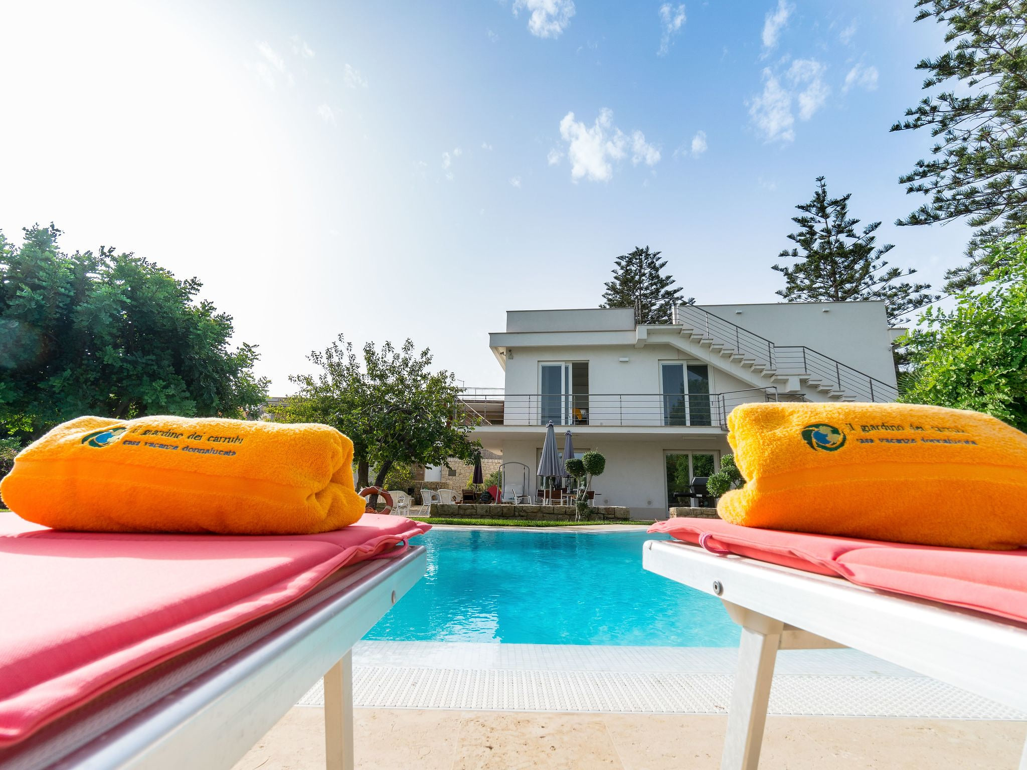 Appartement in Donnalucata mit Großem Garten