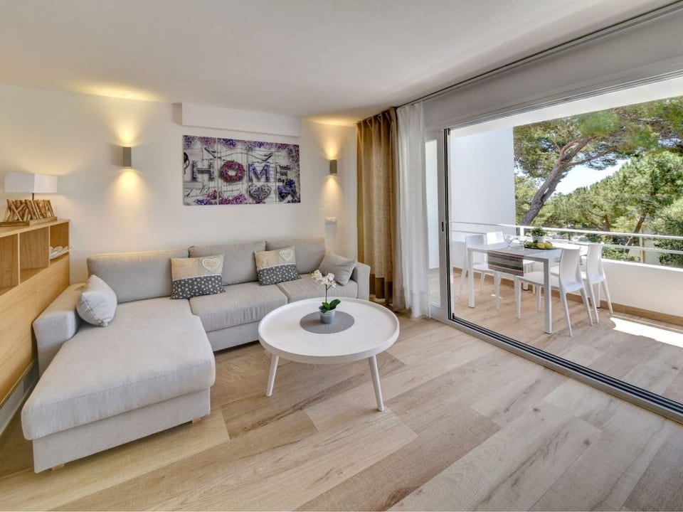 Neu renoviertes, modernes Apartment für 4 Personen, direkt an der Cala Ferrera - Cala d'Or