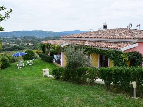 Villa Lolotha Lux mit Garten und Veranda