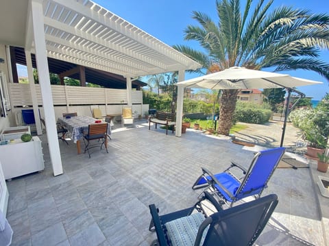 Villa Oasi, 50 m vom Strand entfernt, klimatisiert
