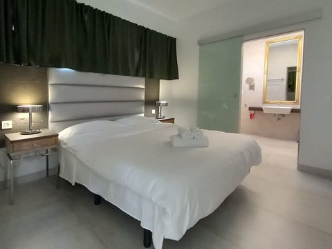 Geräumige Villa, beheizter Pool und atemberaubende Aussicht