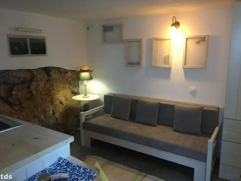 Traditionelles Haus - Alonnisos Chora EG