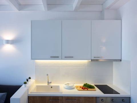 Über White Orchid Suites