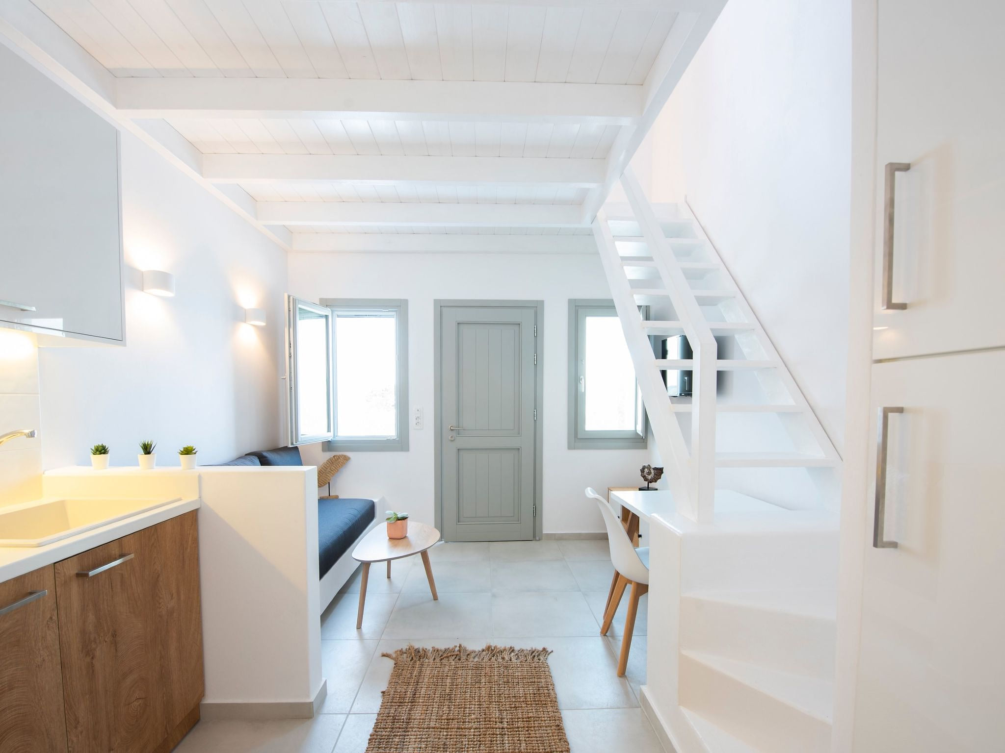 Über White Orchid Suites