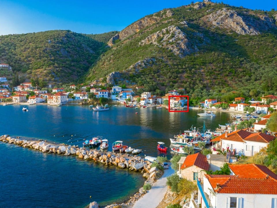 Agia Kyriaki - Alogoporos