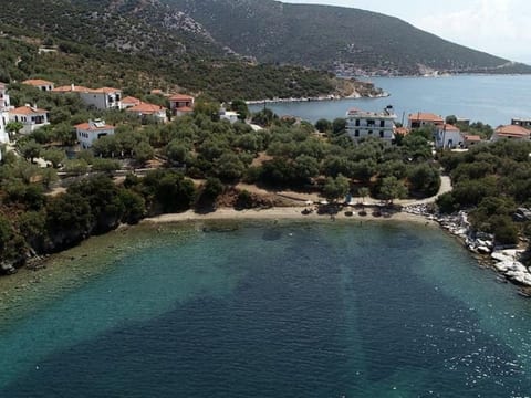 Mylos Trikeri