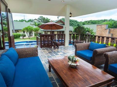 Villa mit Blick auf das Wasser