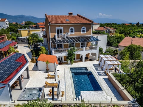 Wohnung "Novi mali" - Pool, Whirpool, Strandnähe