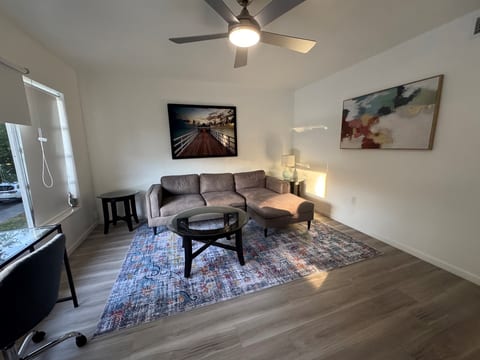 Location Lake Eola View 1 Bedroom condo
