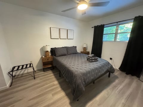 Location Lake Eola View 1 Bedroom condo