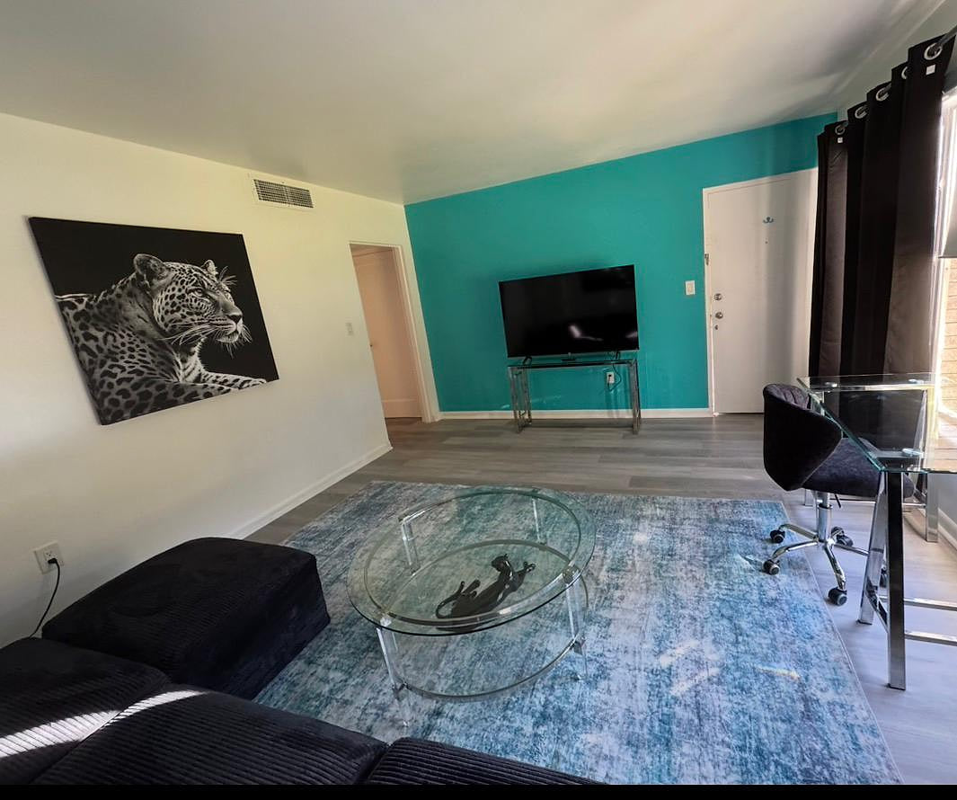 Modern Lake Eola Condo in the Heart of Thornton Park