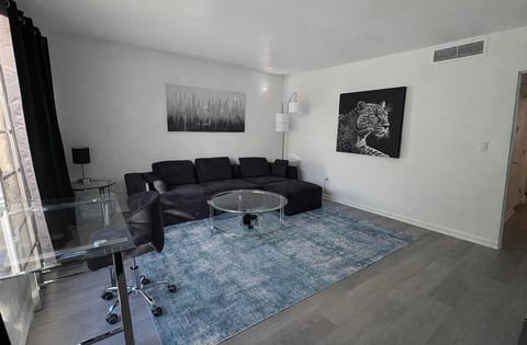Modern Lake Eola Condo in the Heart of Thornton Park