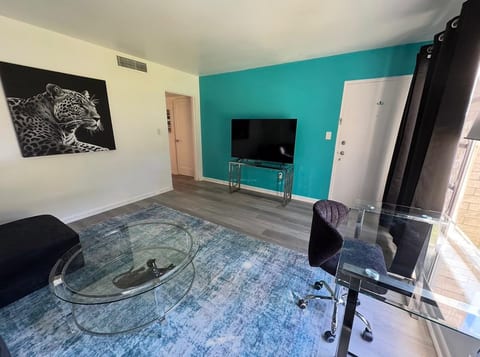 Modern Lake Eola Condo in the Heart of Thornton Park
