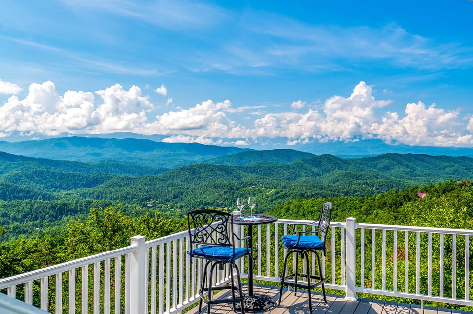 Shell Mountain is known for it's unbeatable views on the quieter side of Sevierville.