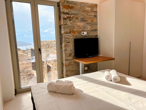 Sea-View Stone Studio