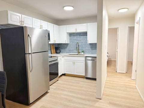 Henderson Homestead | 3BR/1BA Newly remodeled Apt