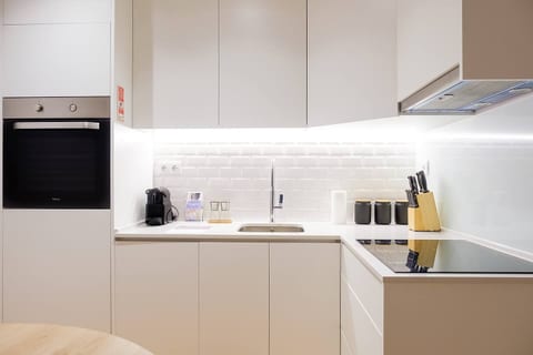 Modern Camões Flat, In the Heart of Porto