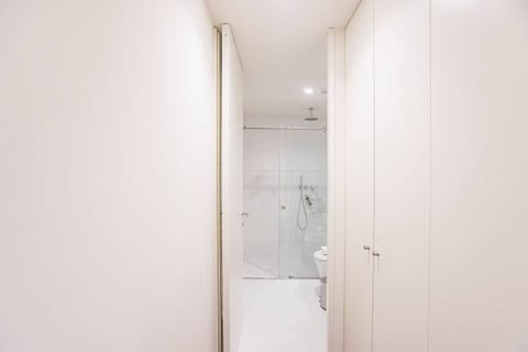 Porto Gallery District Escape | Central Retreat