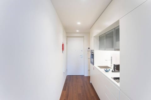 Porto Gallery District Escape | Central Retreat
