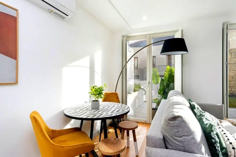 Private Garden Retreat | in Historic Vitória