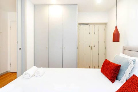 Private Garden Retreat | in Historic Vitória