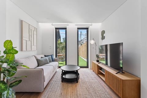 Private Garden Oasis | A Charming Flat in Bonfim