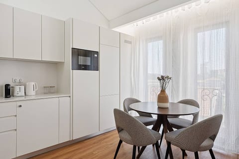 The Póvoa Suite | A Curated Porto Escape