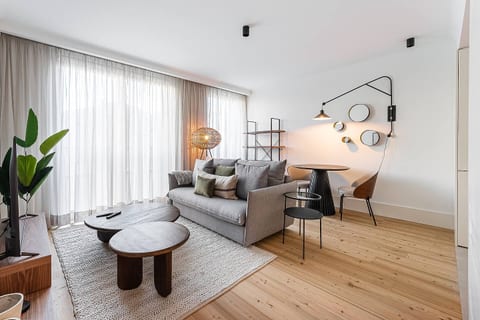 Bonjardim's Charm | Your Central Porto Gem