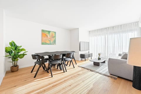 Aires Ornelas Residence | Spacious w/ Parking