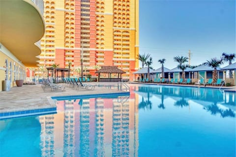 Huge heated zero entry pool.
