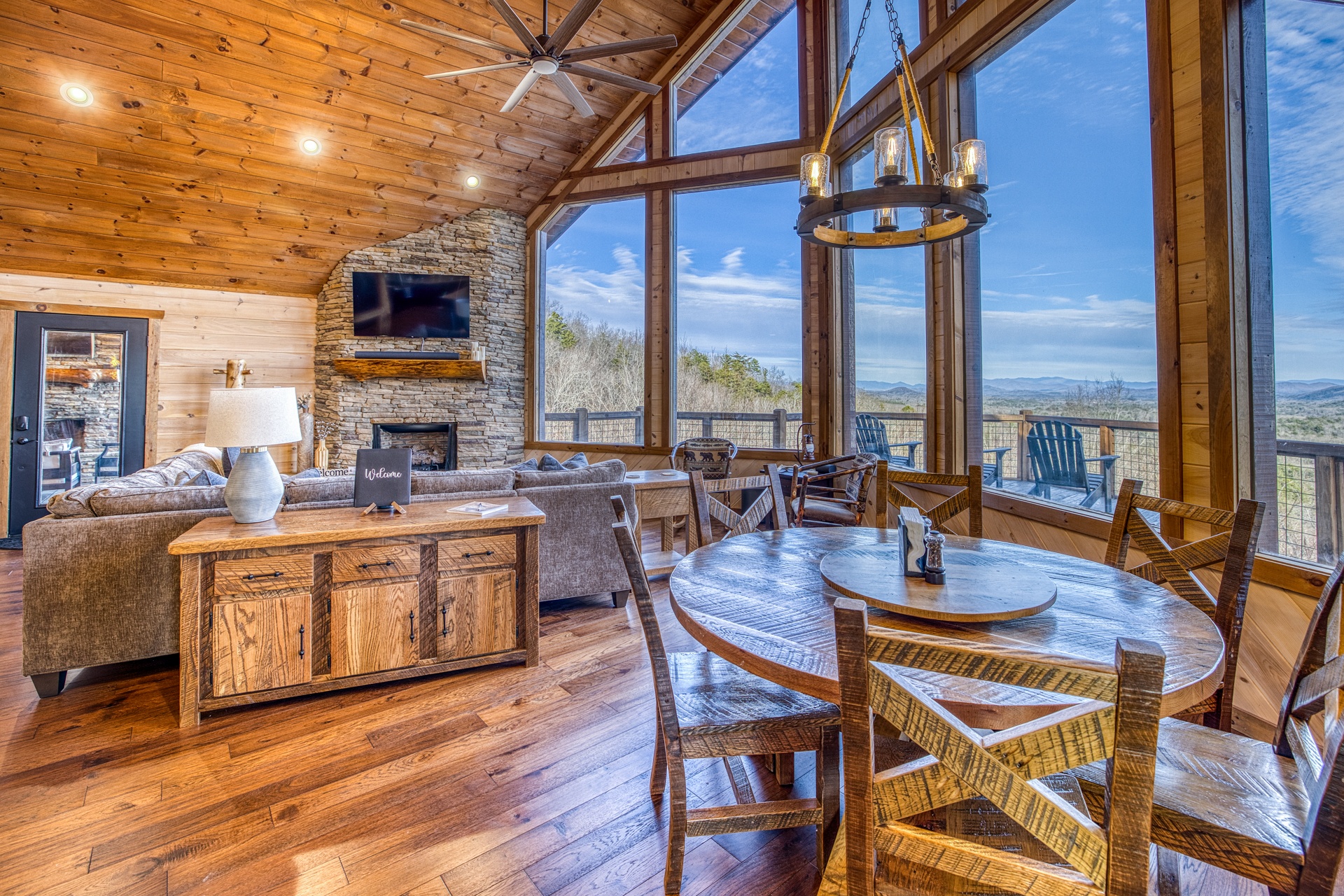 Main Level - Dine with a view