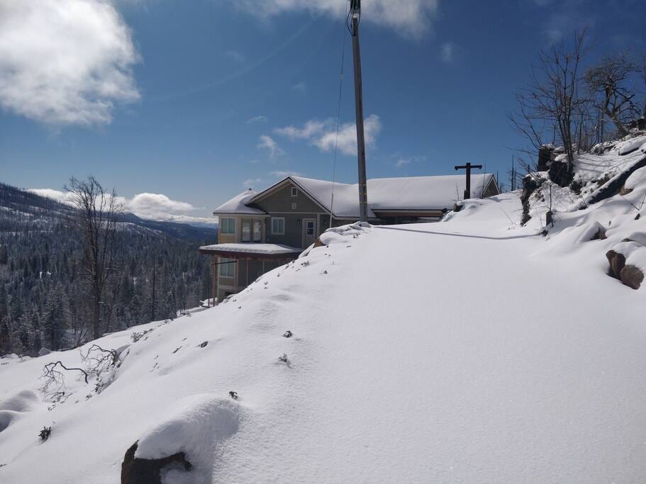 The views at The Logger's Retreat are magnificent in every season!
