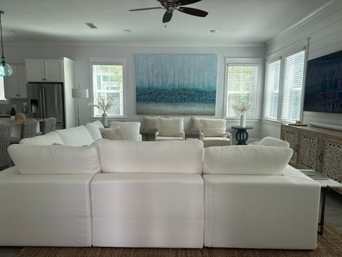 Great Room with plenty of seating for all